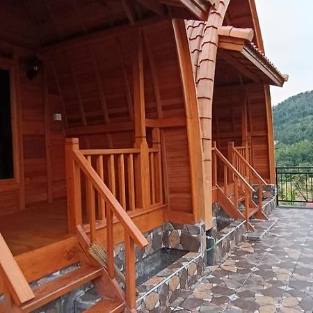 Giri Swari Homestay Sidemen  Exterior photo